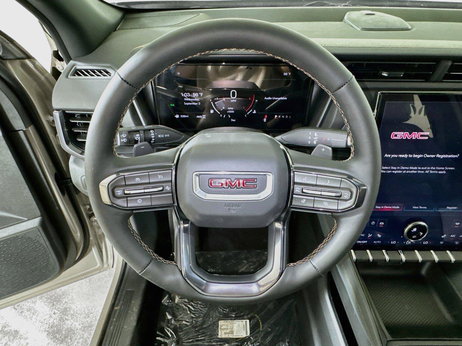 New 2027 GMC Terrain AT4 w/ Technology Package II AWD/4WD image 6