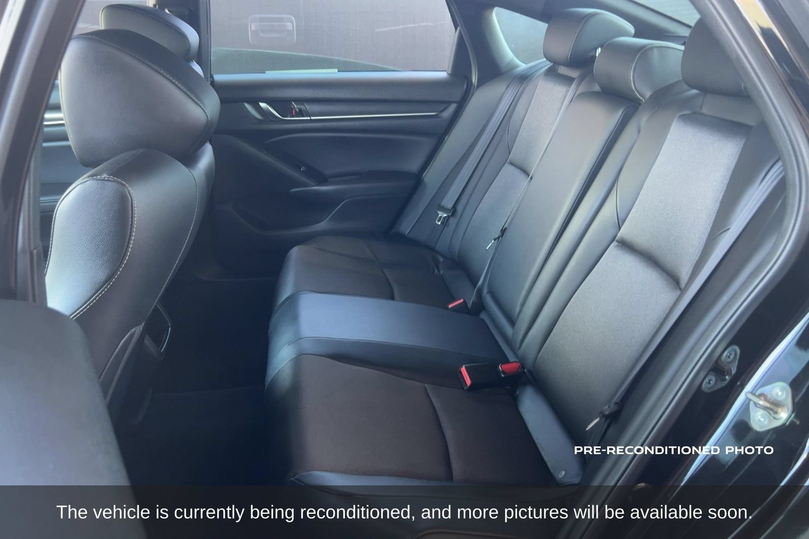 Used 2018 Honda Accord Sport image 12