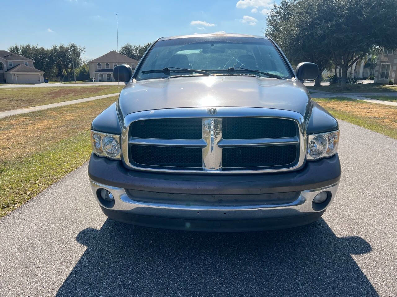 Used 2004 Dodge Ram 1500 Truck SLT image 2