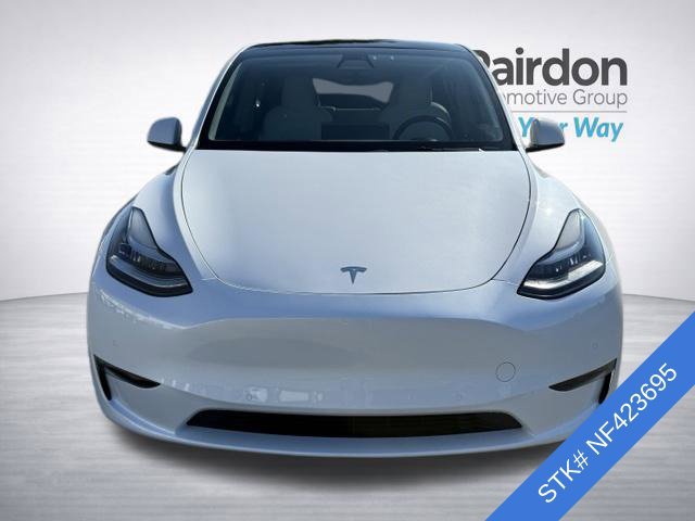 Used 2022 Tesla Model Y Long Range AWD/4WD image 2