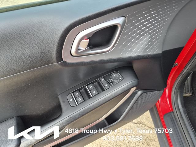 Certified 2021 Kia Soul LX FWD image 18