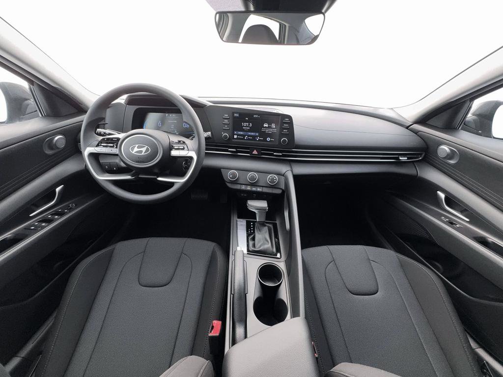 New 2026 Hyundai Elantra SE image 13