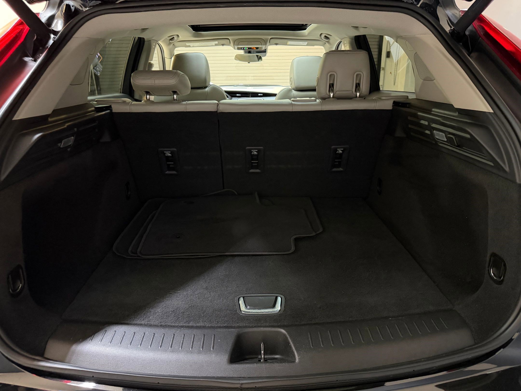 Used 2023 Cadillac XT4 Luxury FWD image 41