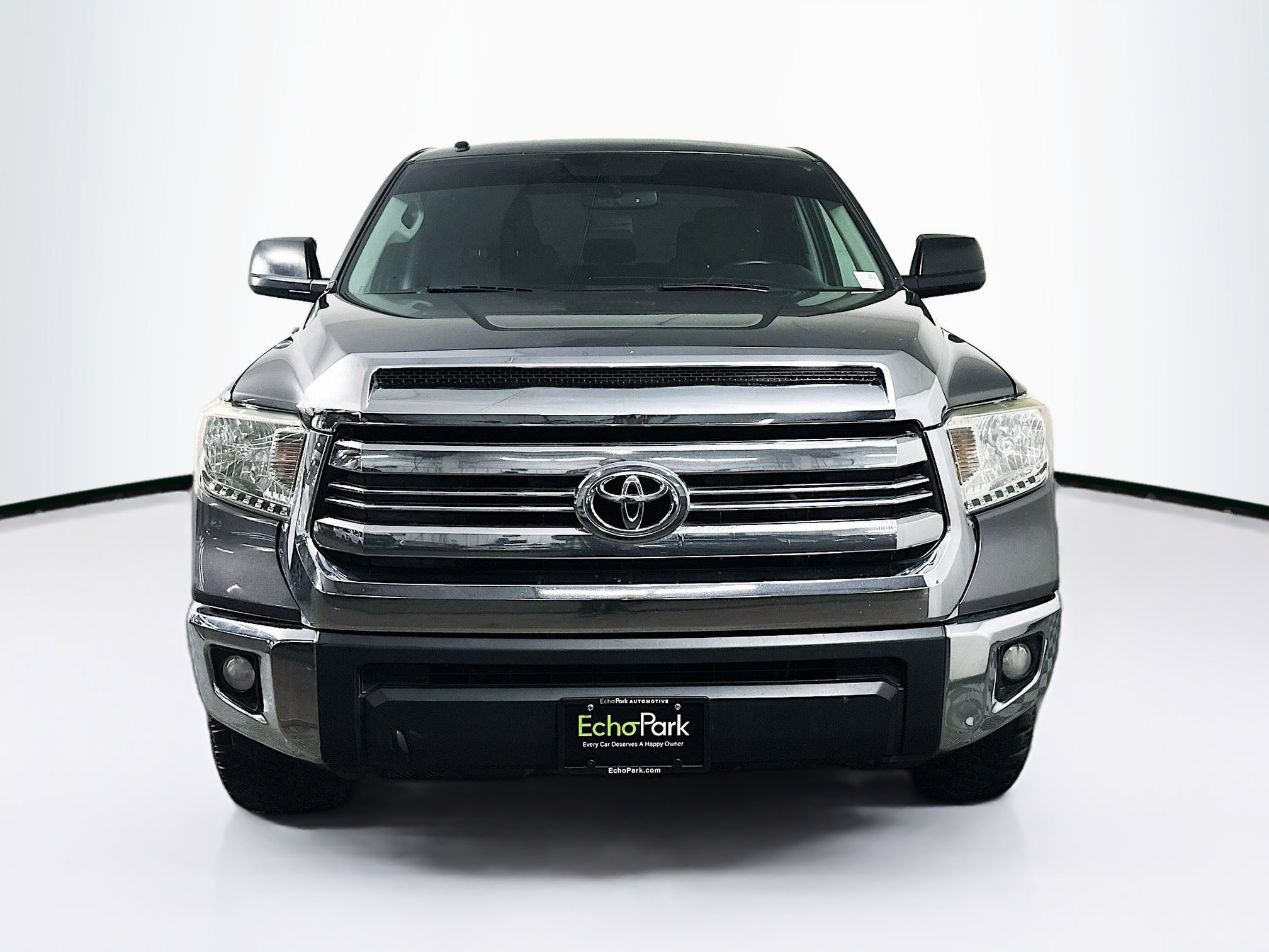 Used 2015 Toyota Tundra SR5 w/ SR5 Upgrade Package image 2