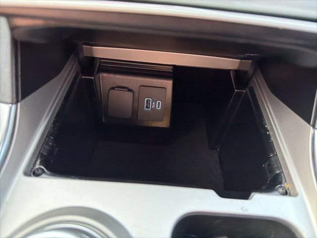 Certified 2022 Ford Explorer XLT w/ Equipment Group 202A image 35