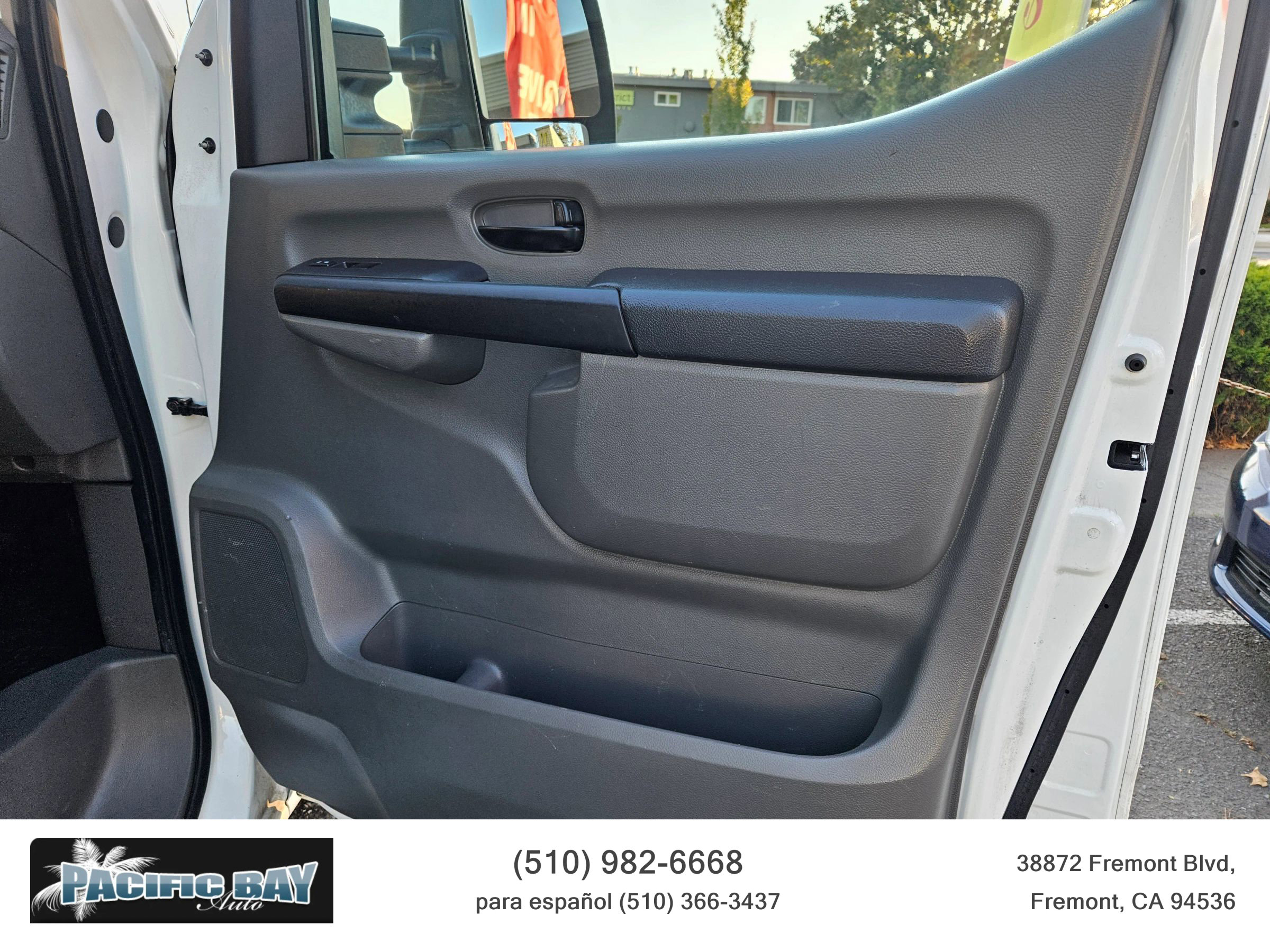Used 2019 Nissan NV 3500 SL image 12