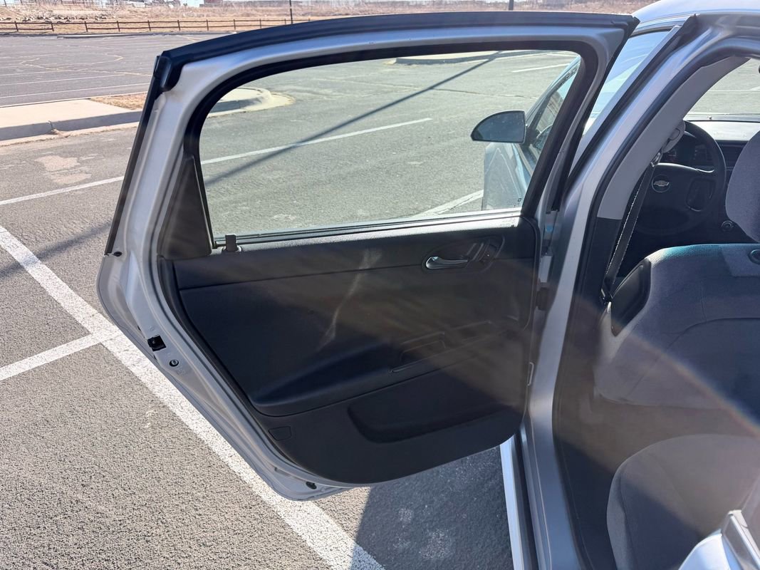 Used 2016 Chevrolet Impala LT image 19