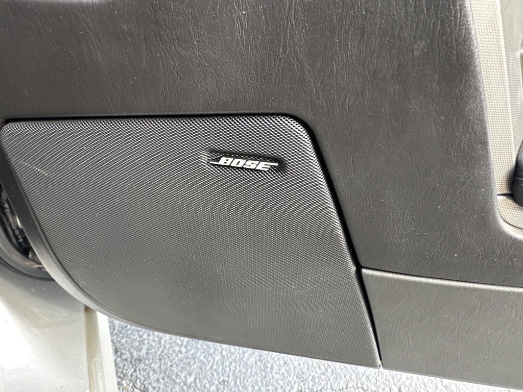Used 2004 Cadillac XLR image 11