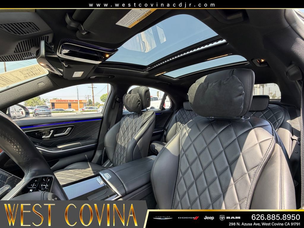 Used 2022 Mercedes-Benz S 580 4MATIC Sedan w/ 3D Technology Package image 22