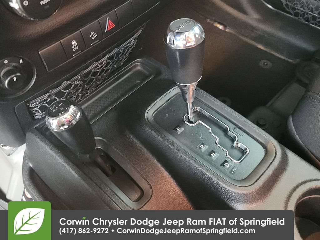 Used 2018 Jeep Wrangler Unlimited Sport S AWD/4WD image 25