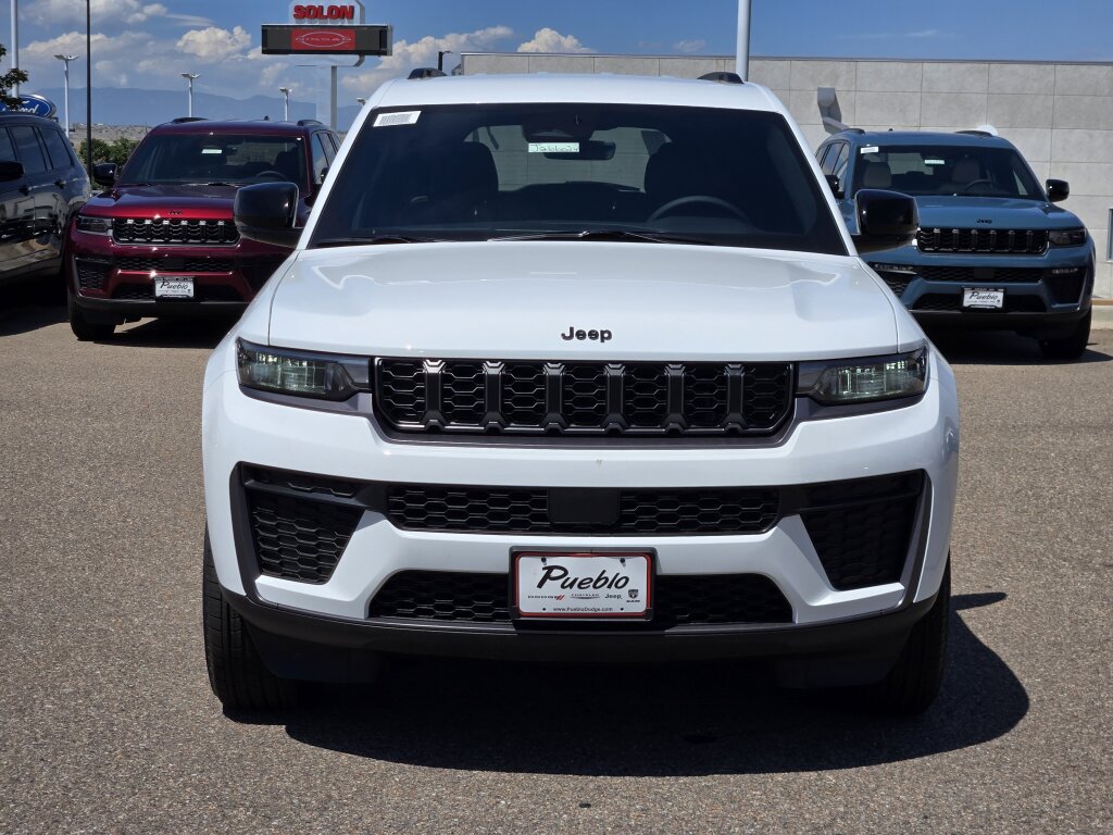 New 2026 Jeep Grand Cherokee L Altitude AWD/4WD image 6
