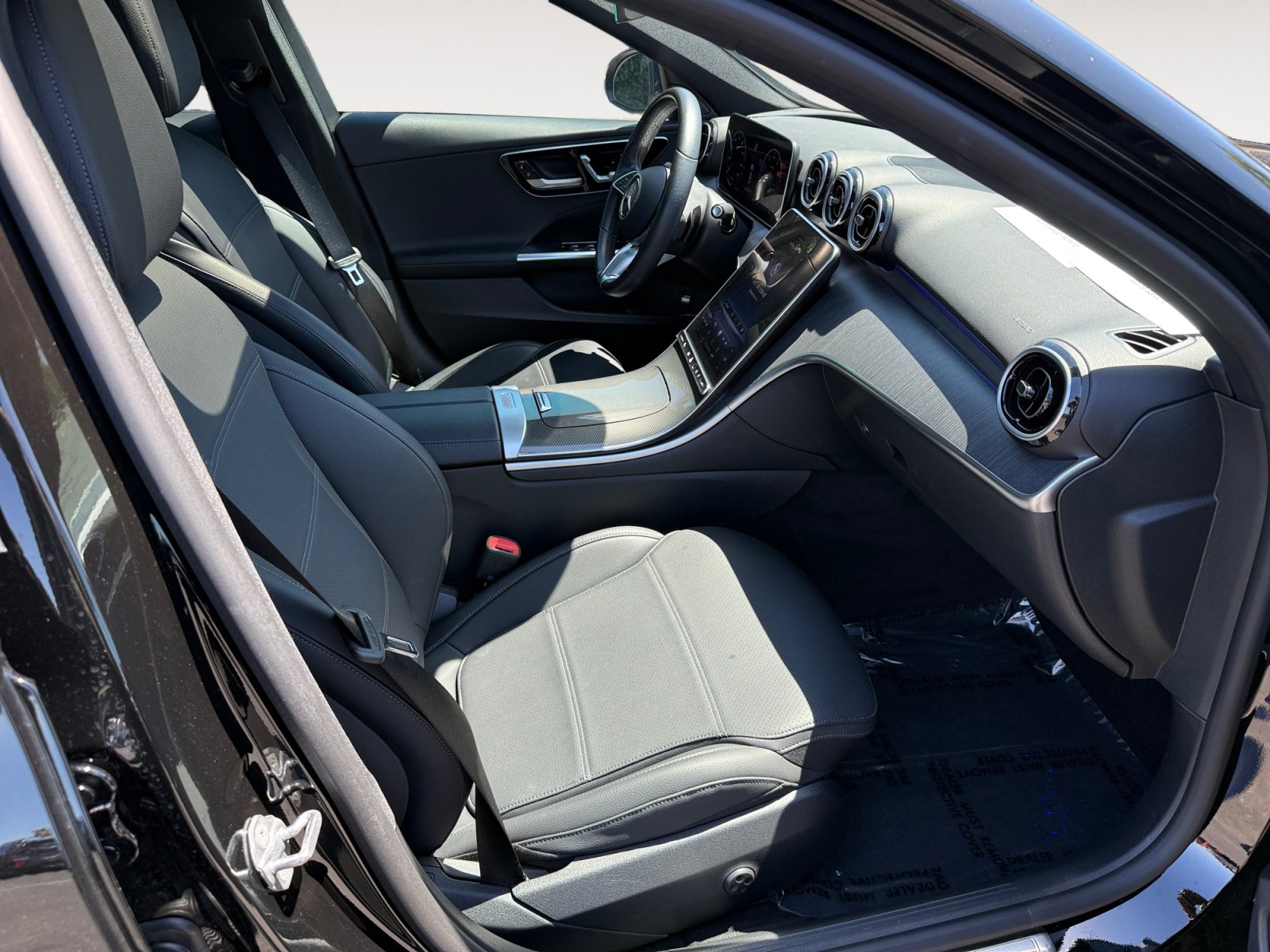 Used 2023 Mercedes-Benz C 300 Sedan image 19