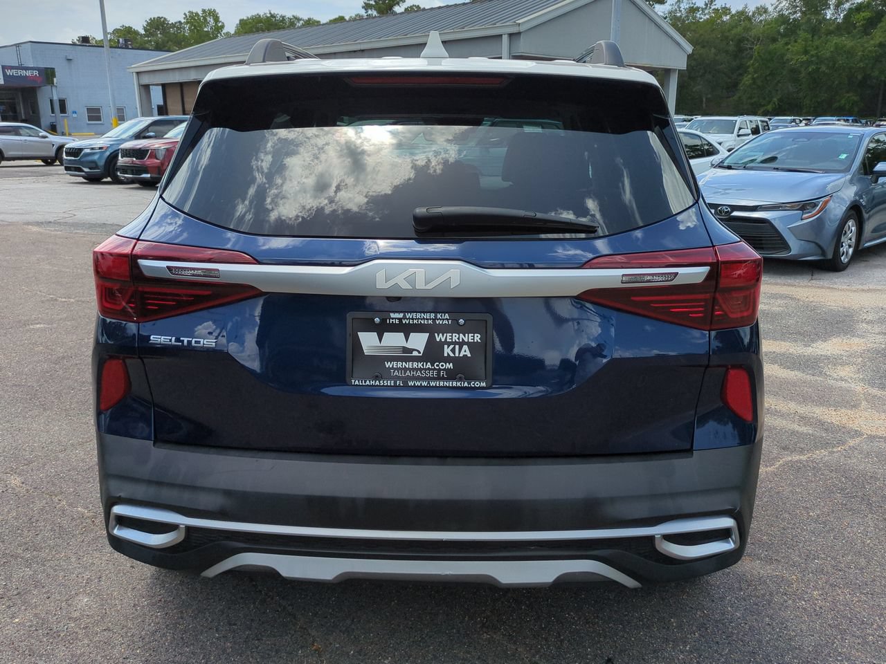 Certified 2022 Kia Seltos Nightfall Edition AWD/4WD image 6