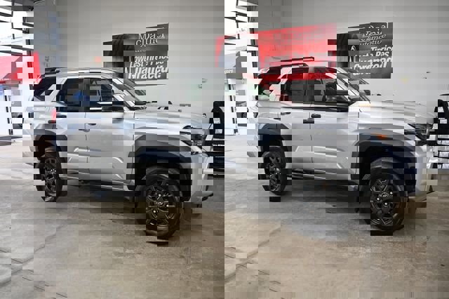 New 2026 Toyota 4Runner SR5 AWD/4WD image 4