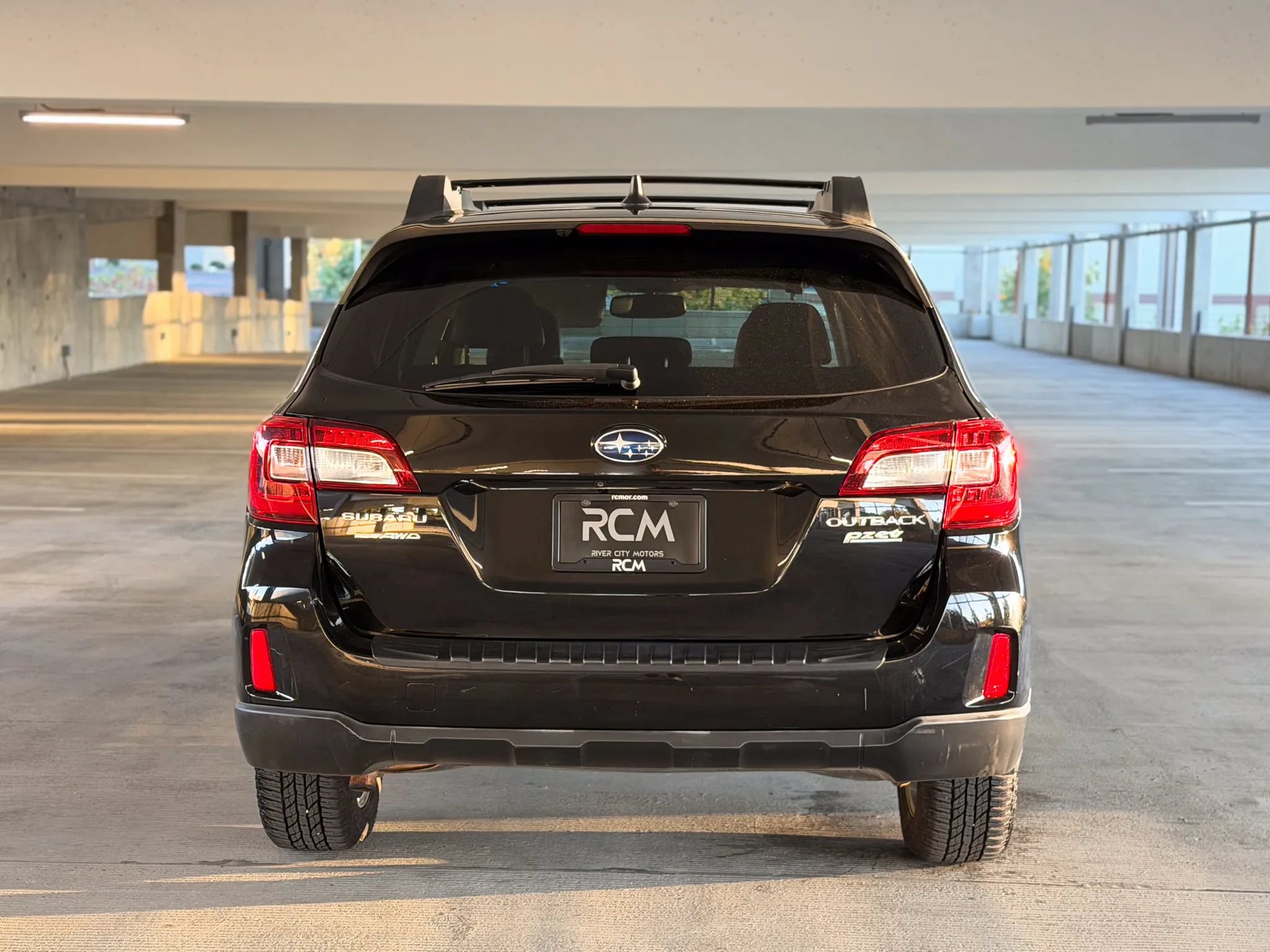 Used 2016 Subaru Outback 2.5i Limited AWD/4WD image 6