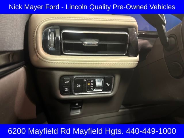 Used 2023 Lincoln Nautilus AWD w/ Premium Package image 15