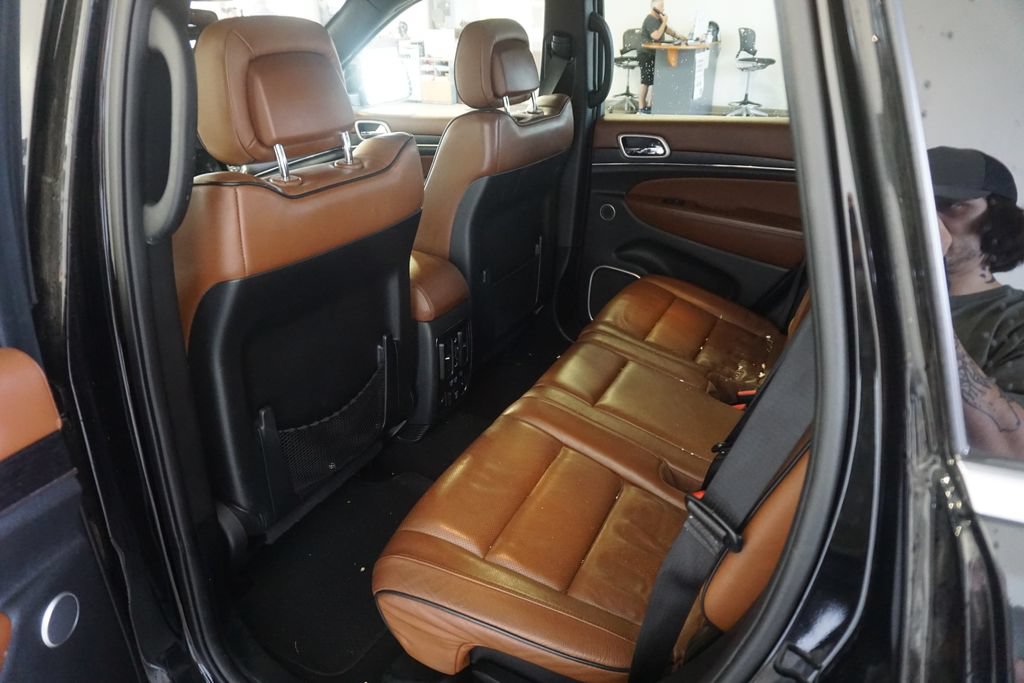 Used 2019 Jeep Grand Cherokee Summit w/ Platinum Series Group AWD/4WD image 24