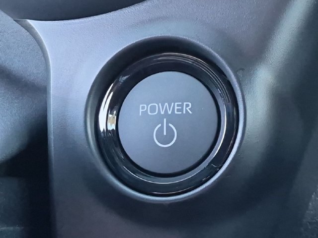 New 2026 Toyota Sienna Platinum AWD/4WD image 18