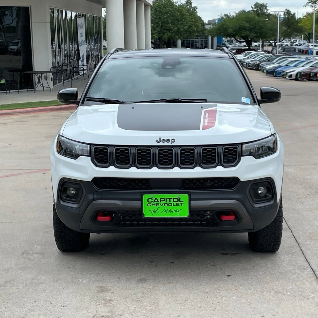Used 2025 Jeep Compass Trailhawk AWD/4WD image 7
