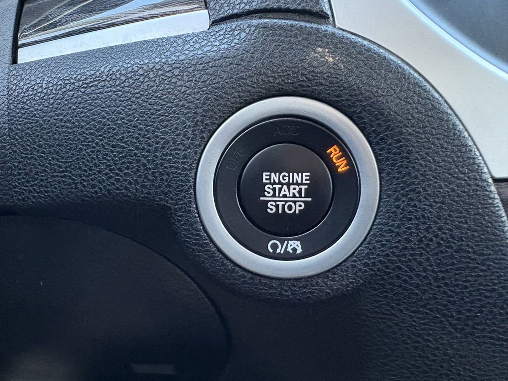 Used 2022 Chrysler 300 Touring image 23