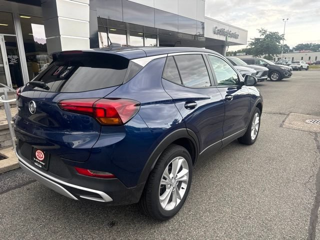 Used 2023 Buick Encore GX Preferred w/ Cold Weather Comfort Package AWD/4WD image 4