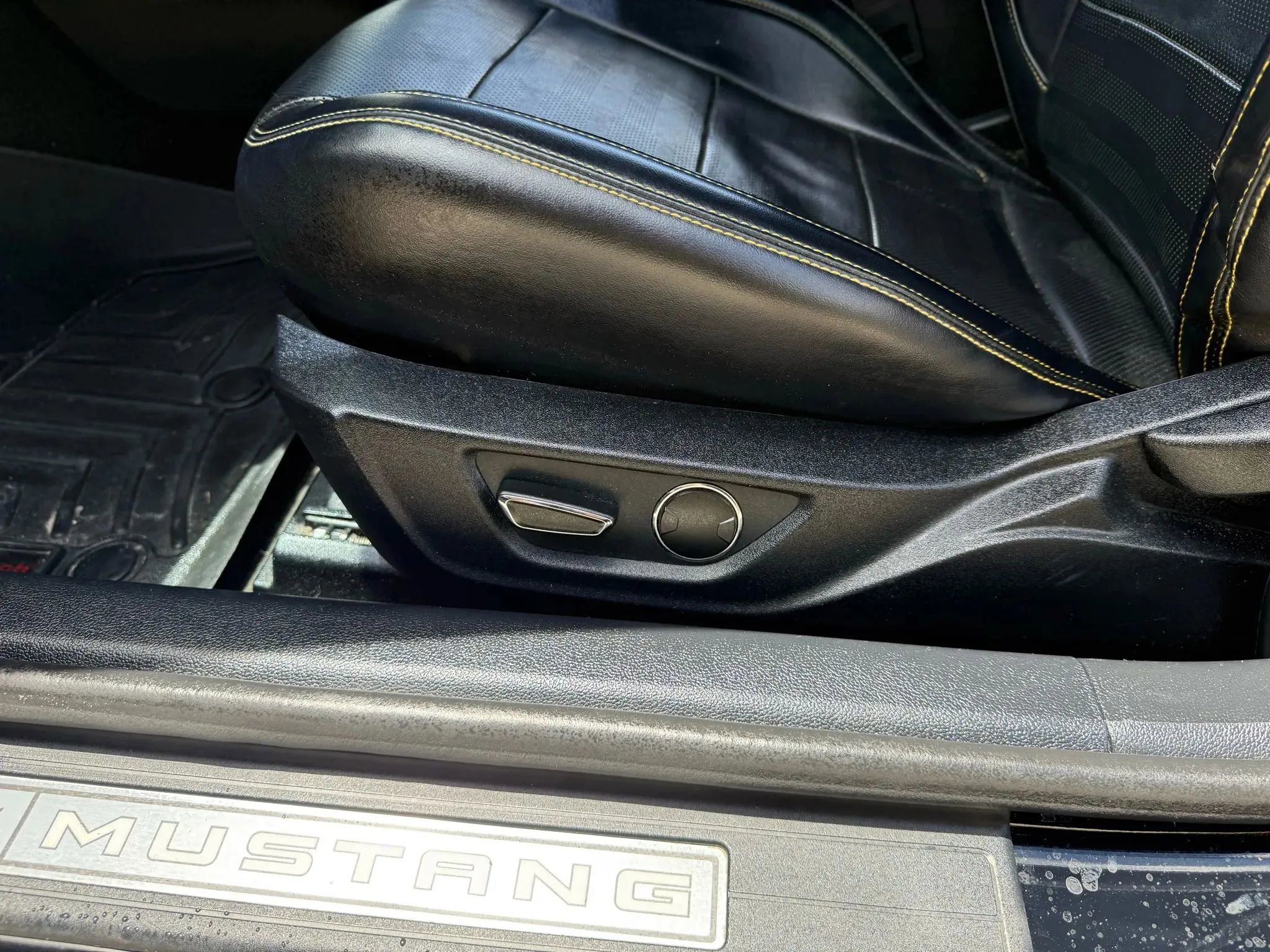 Used 2016 Ford Mustang GT Premium w/ Black Accent Package image 15