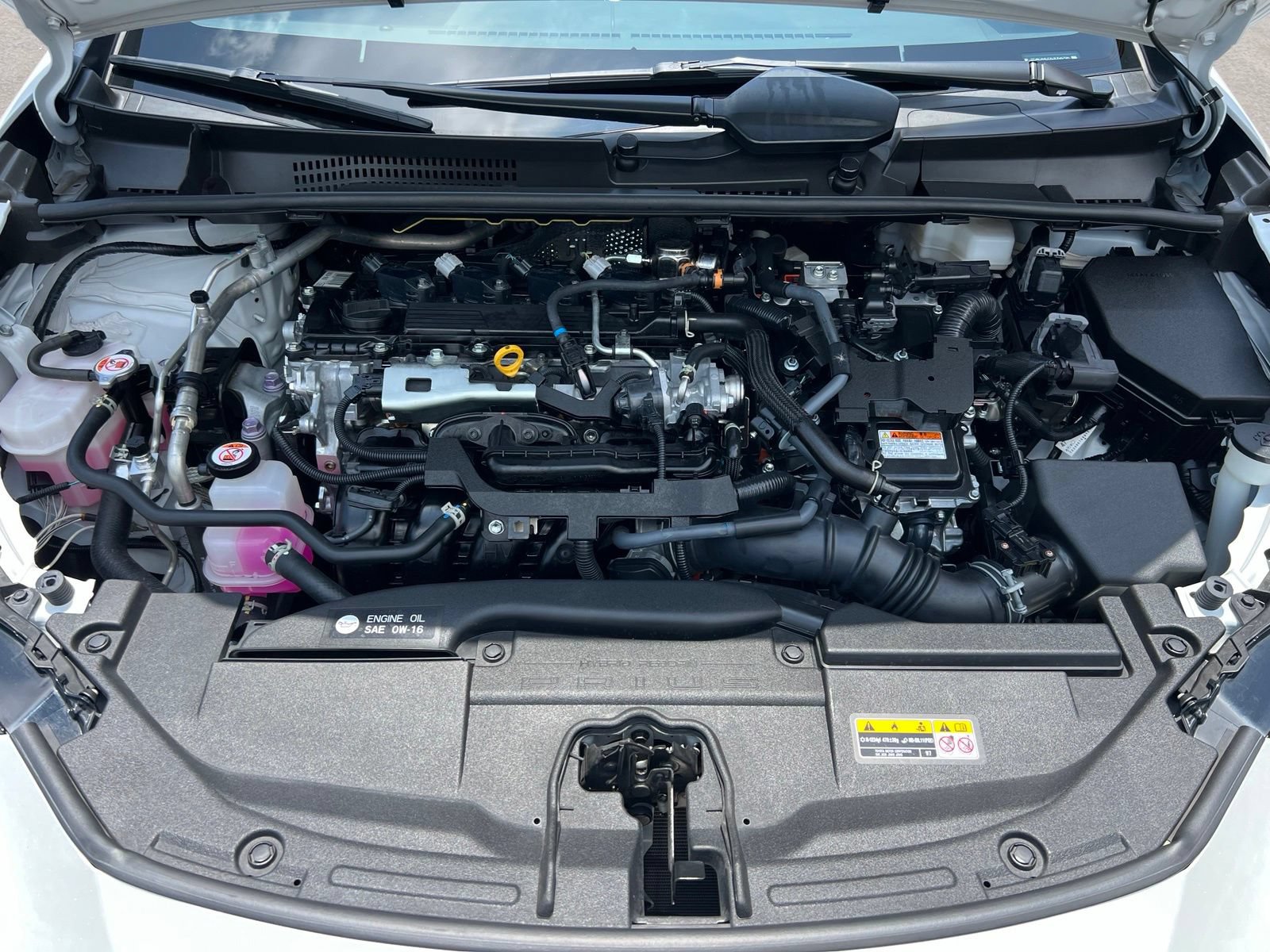 Used 2025 Toyota Prius Limited FWD image 17