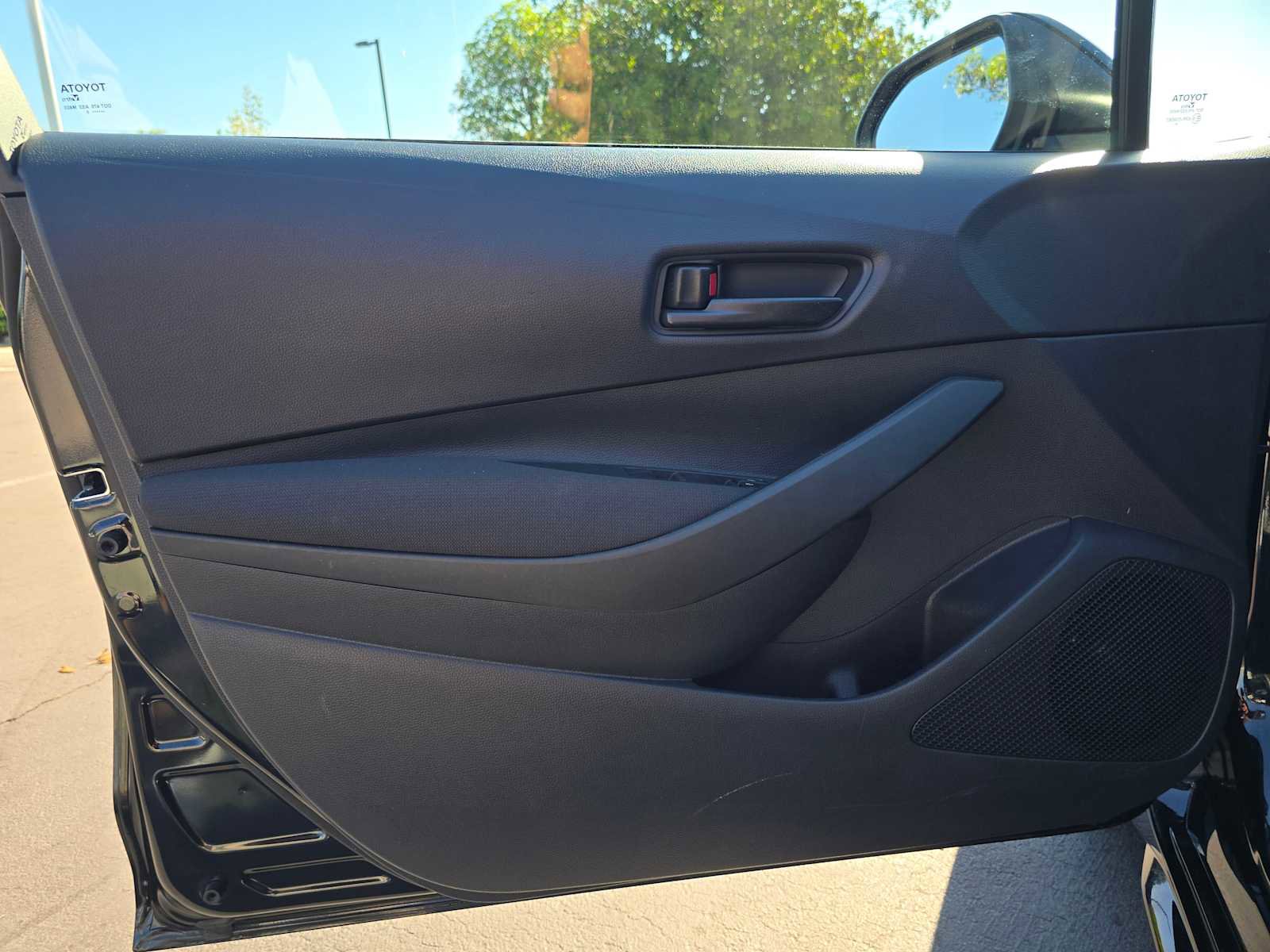 Certified 2025 Toyota Corolla LE image 21