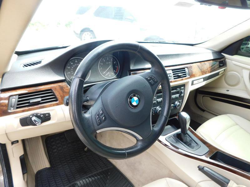 Used 2011 BMW 328i Coupe RWD image 4