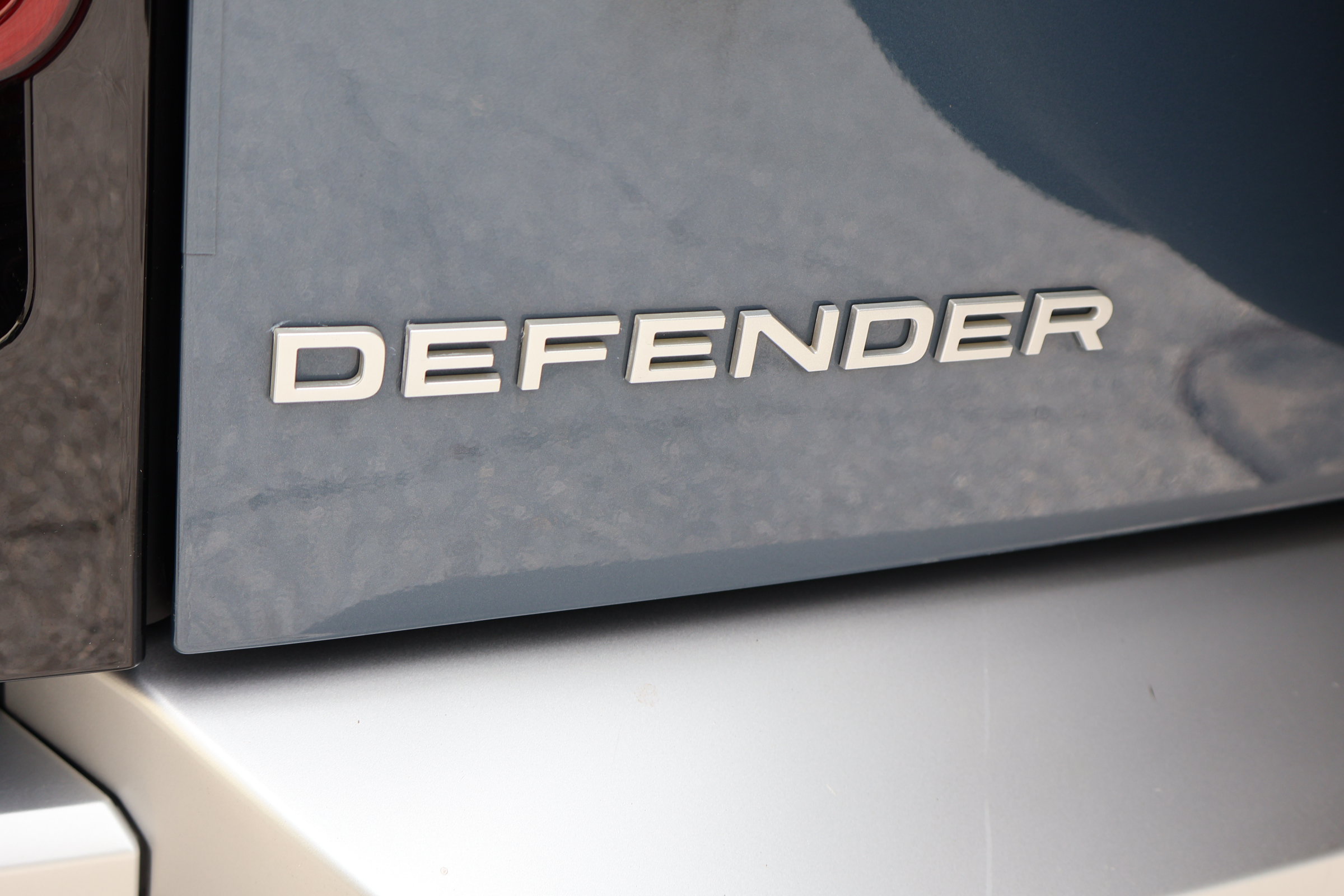 Used 2023 Land Rover Defender 110 S AWD/4WD image 8