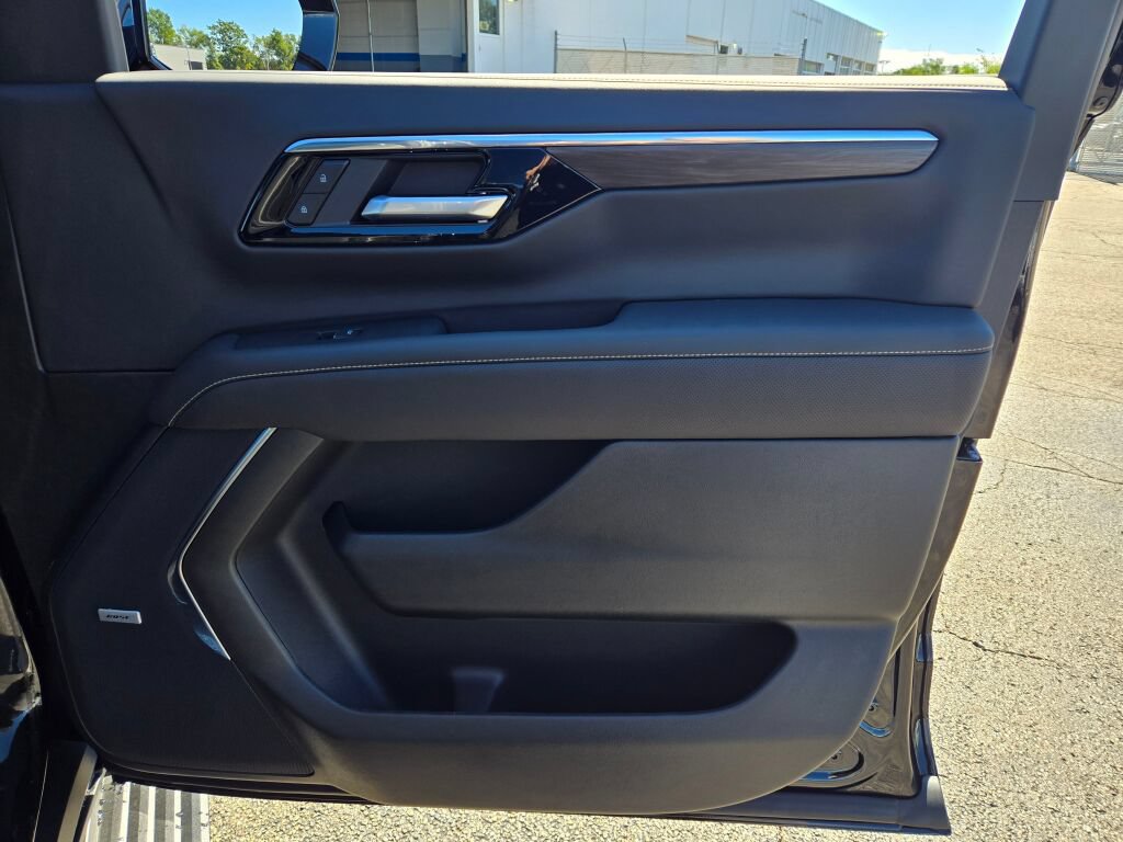New 2026 Chevrolet Tahoe Premier AWD/4WD image 7