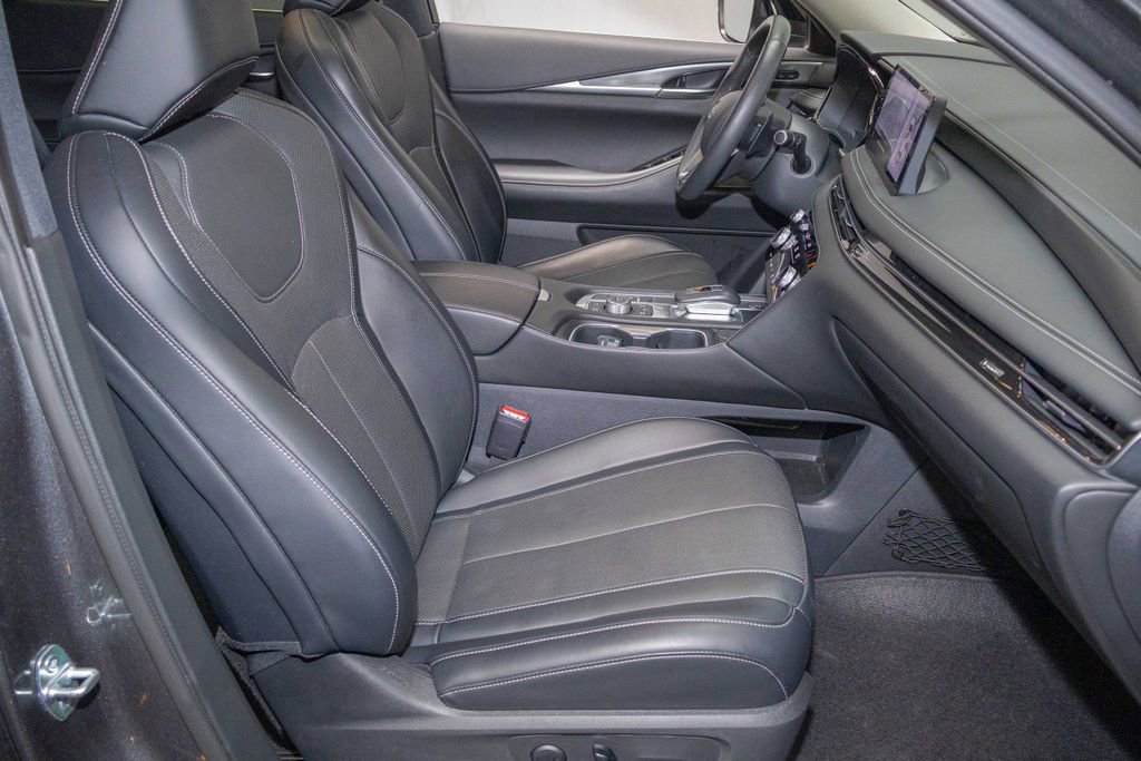 Used 2023 INFINITI QX60 Luxe w/ Cargo Package AWD/4WD image 15