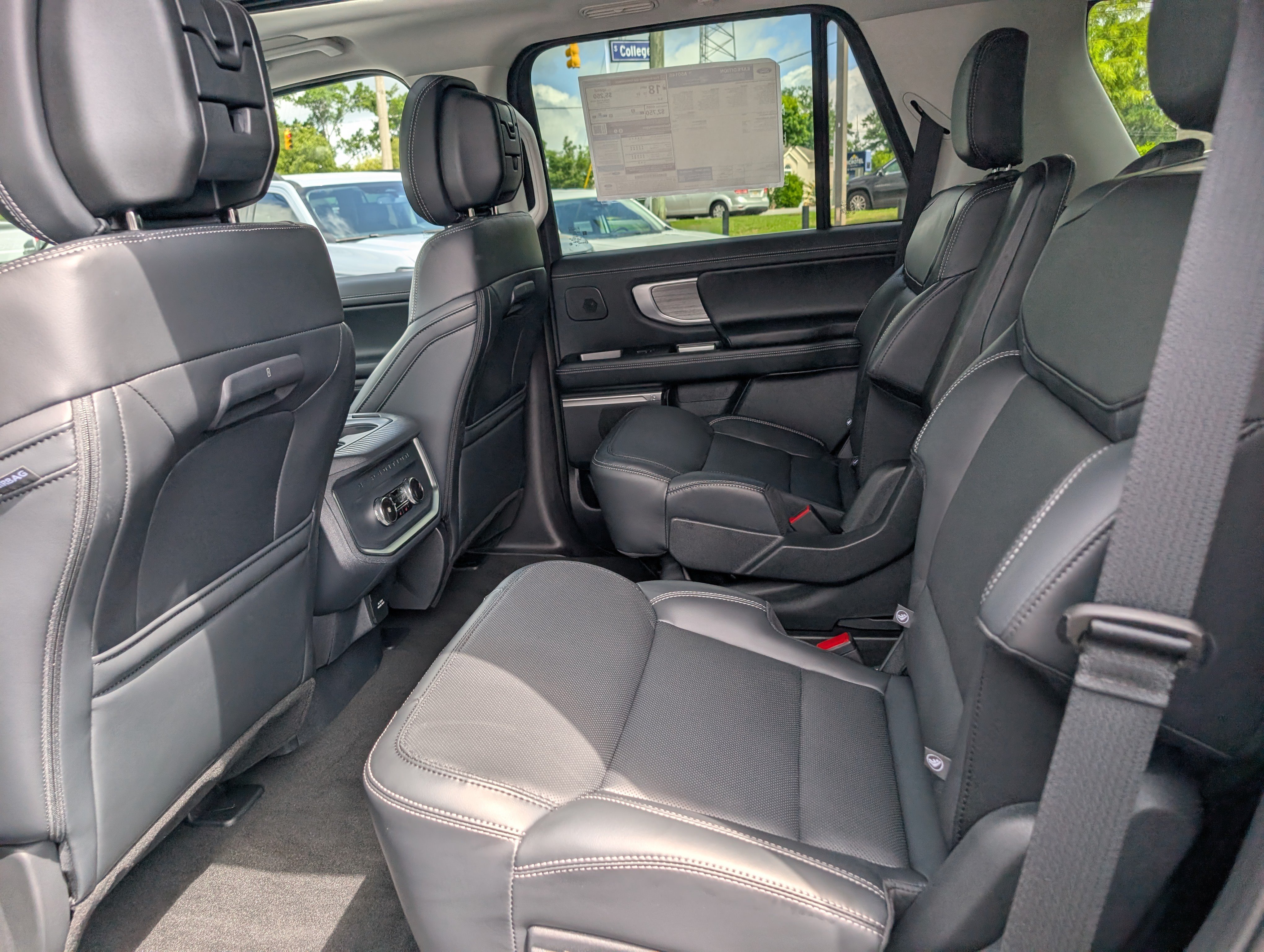 New 2026 Ford Expedition Platinum w/ Driver's Package AWD/4WD image 16
