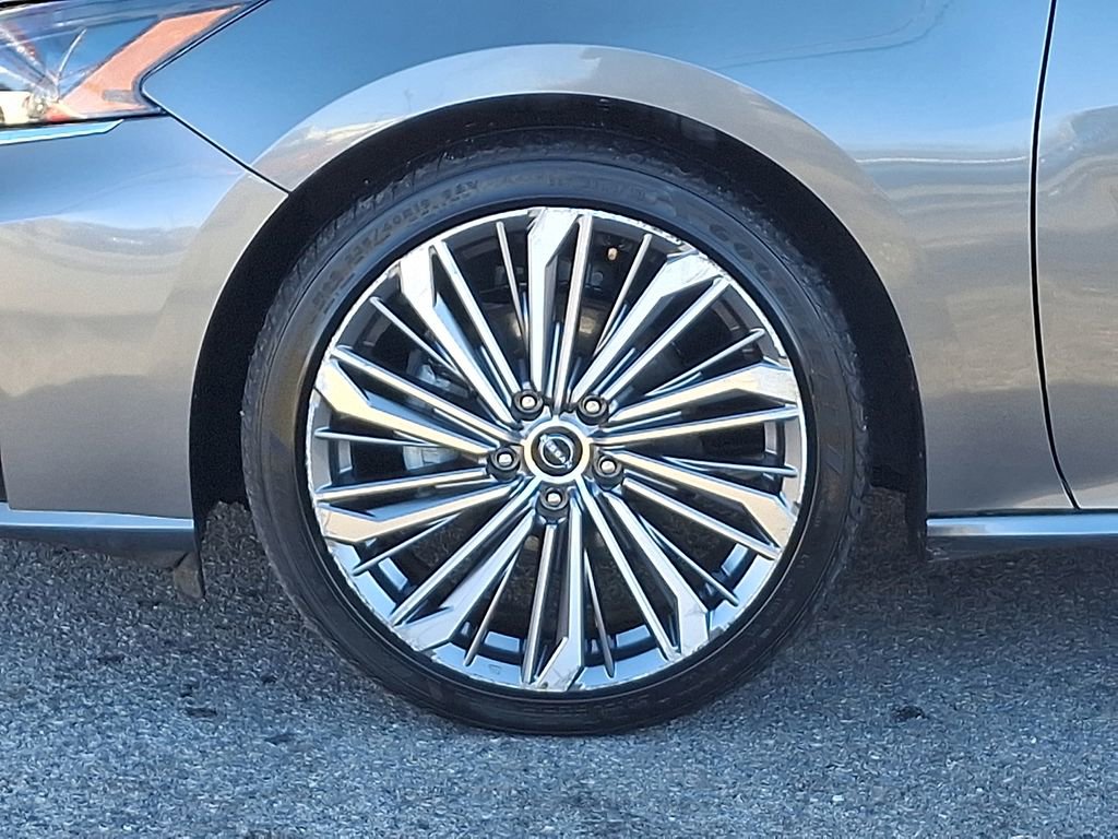 Used 2023 Nissan Altima 2.5 SL FWD image 10