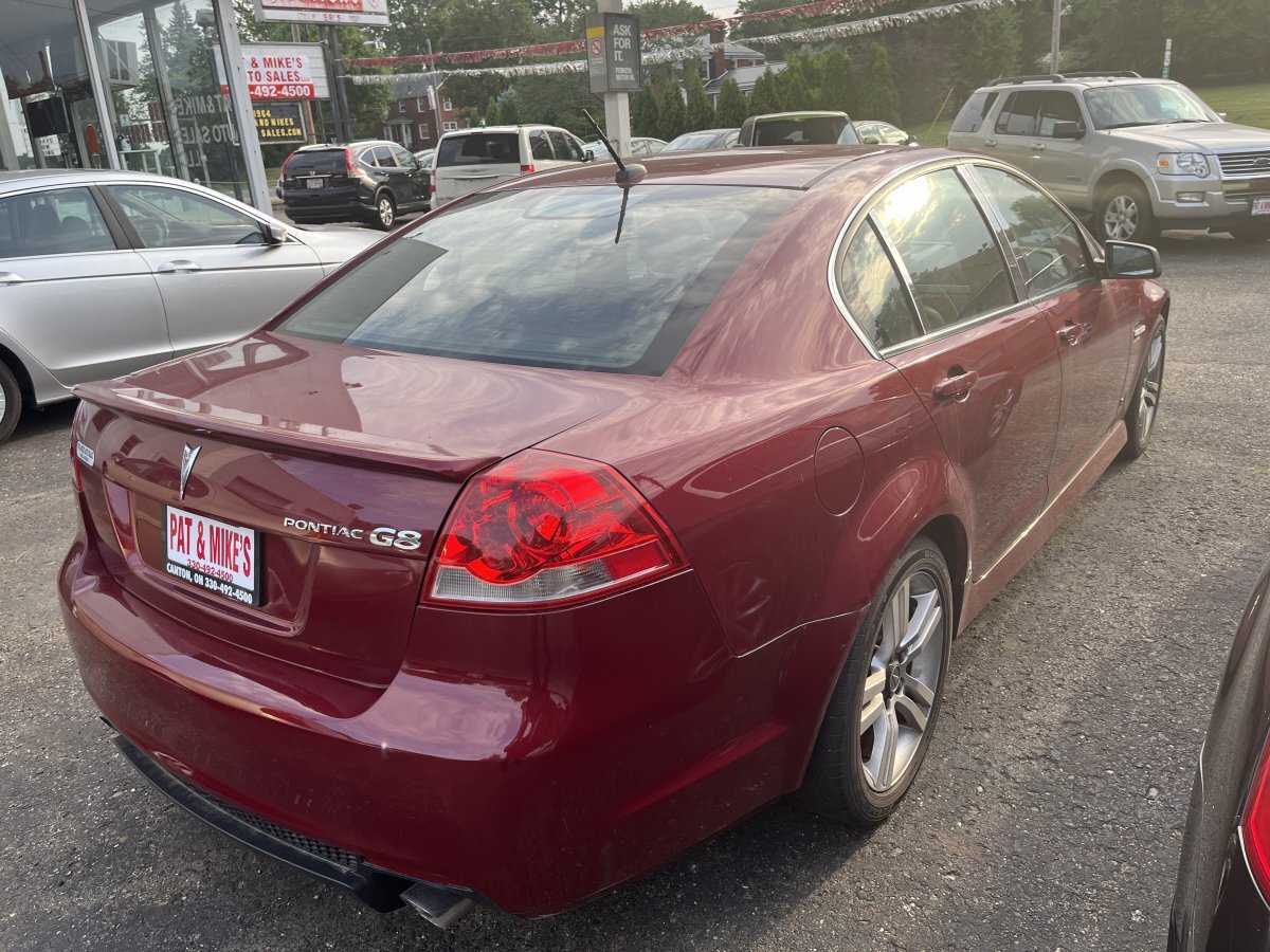 Used 2009 Pontiac G8 w/ Premium Package RWD image 10