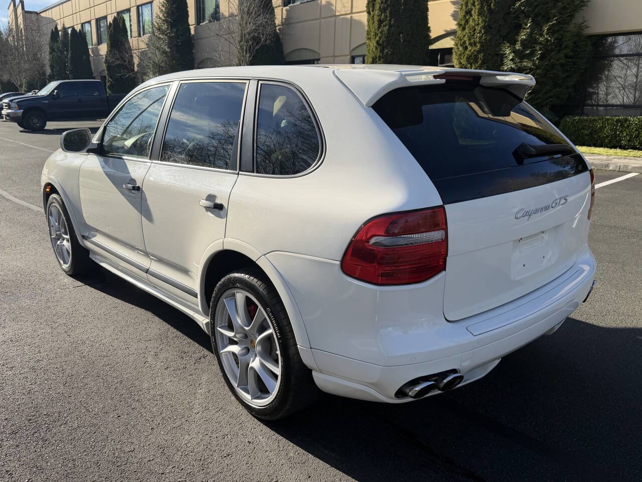 Used 2008 Porsche Cayenne GTS image 9