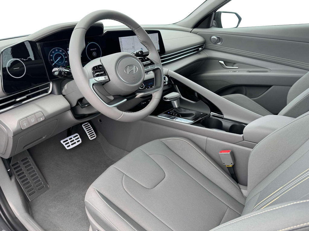 New 2025 Hyundai Elantra SEL FWD image 15