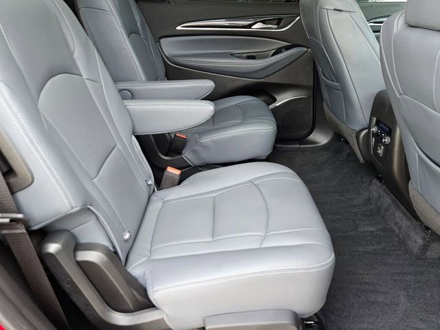 Used 2020 Buick Enclave Essence w/ Sport Touring Edition FWD image 27