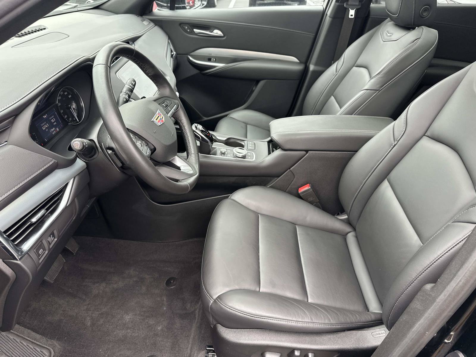 Certified 2023 Cadillac XT4 Premium Luxury w/ Cold Weather Package AWD/4WD image 19