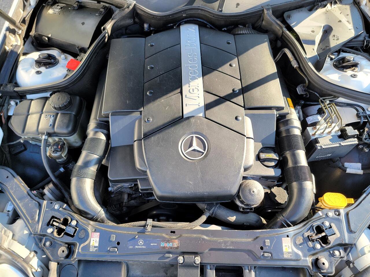 Used 2004 Mercedes-Benz CLK 500 Cabriolet image 40