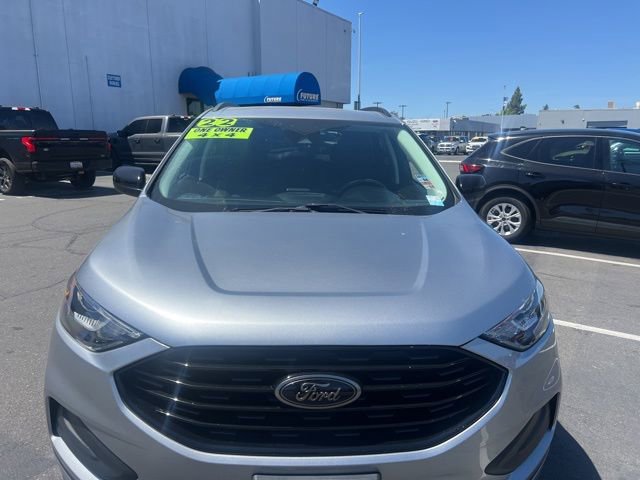Used 2022 Ford Edge SE w/ Black Appearance Package AWD/4WD image 2