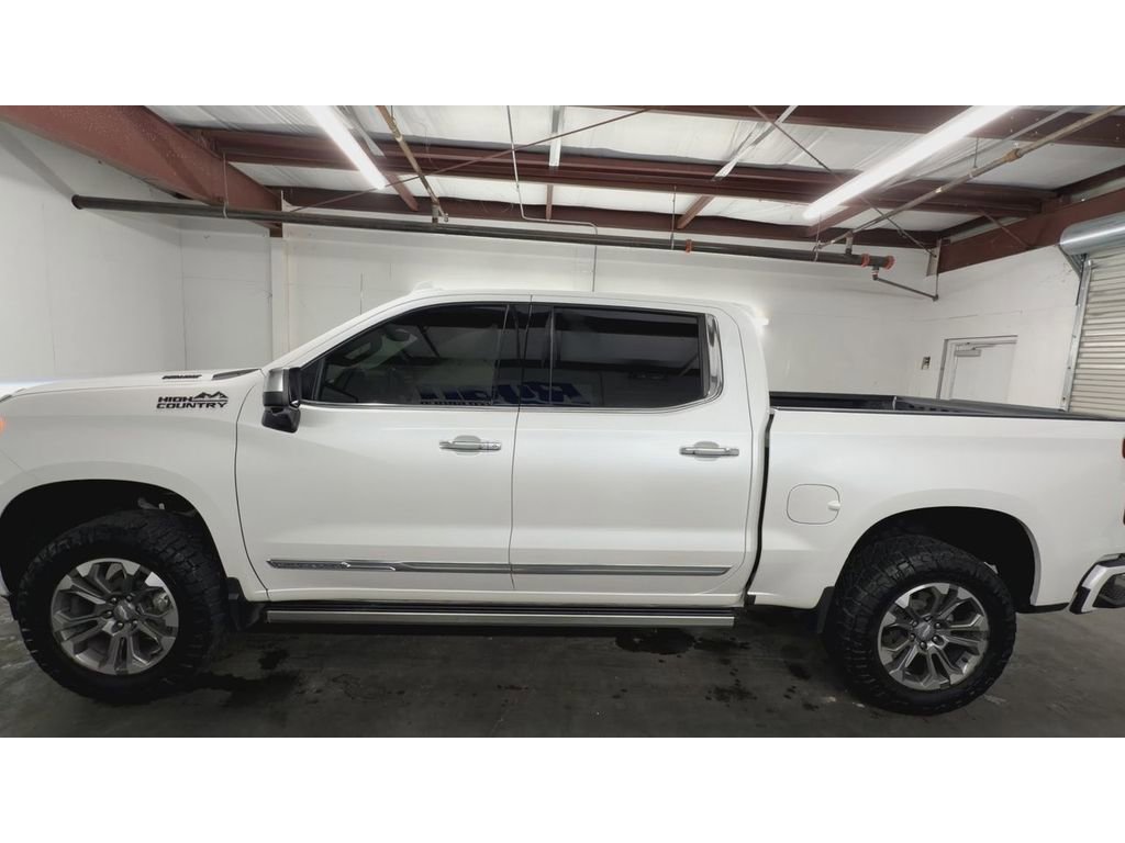 Certified 2024 Chevrolet Silverado 1500 High Country w/ Technology Package image 5