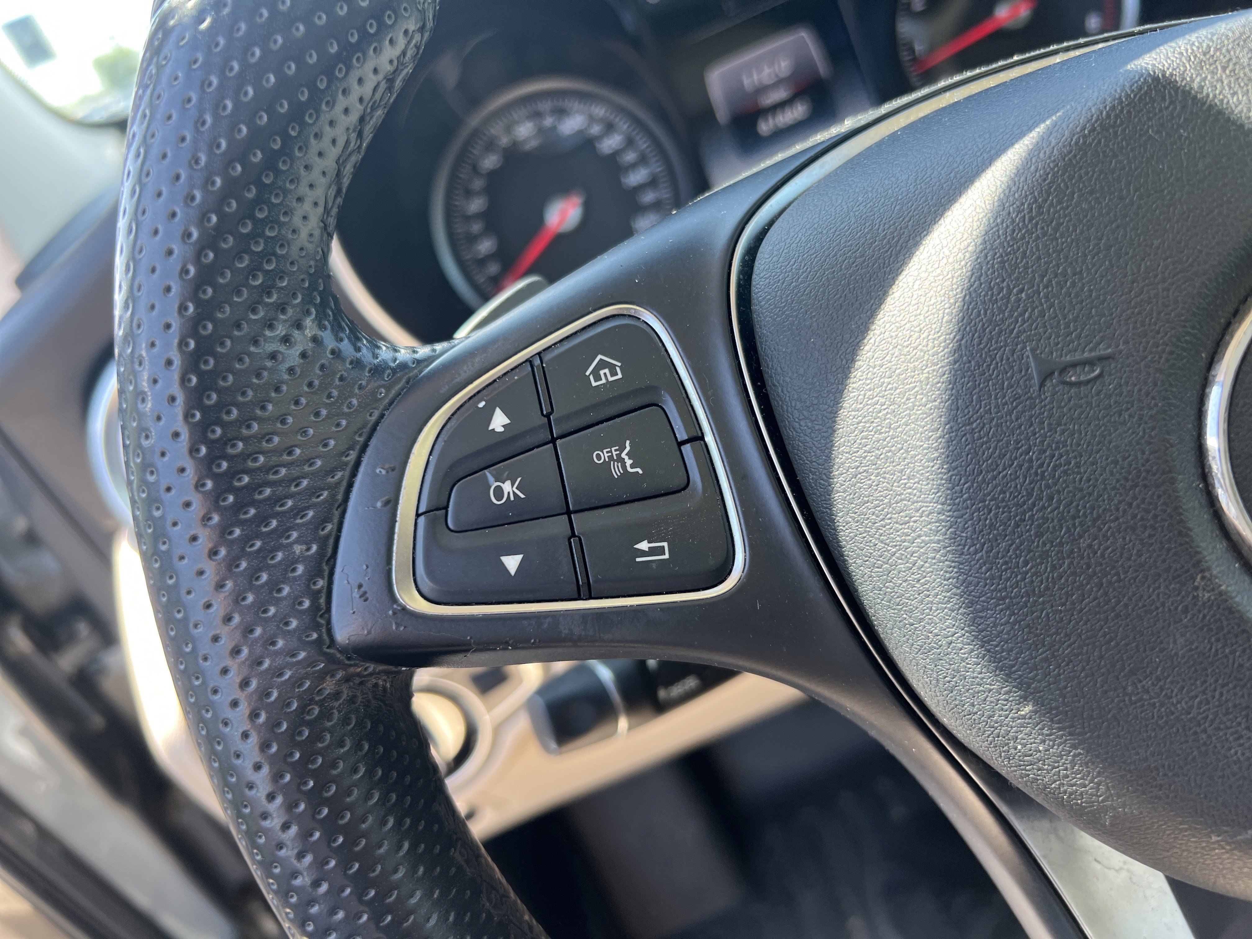 Used 2017 Mercedes-Benz GLC 300 image 18