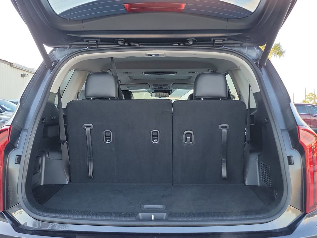 Used 2025 Kia Telluride S image 14