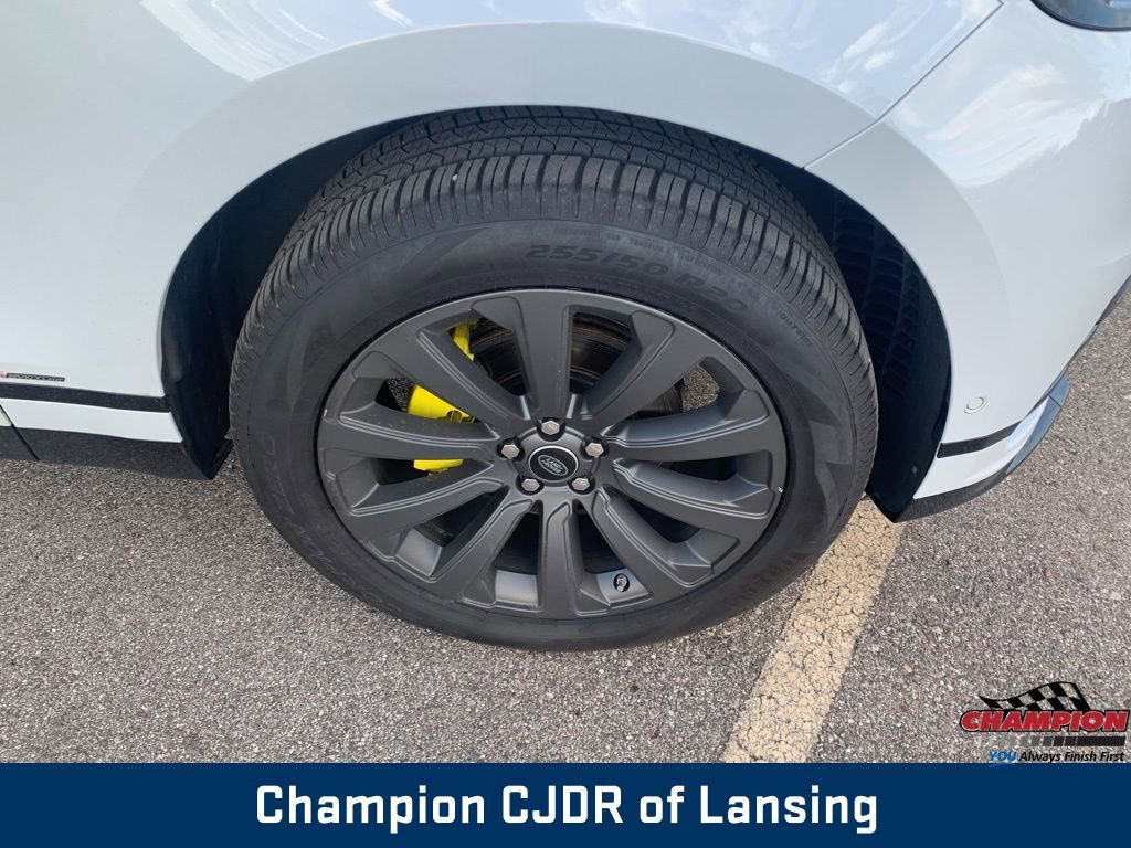 Used 2018 Land Rover Range Rover Velar R-Dynamic SE image 15