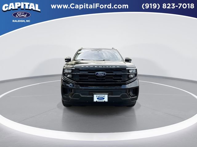 Certified 2025 Ford Expedition Max Active AWD/4WD image 3