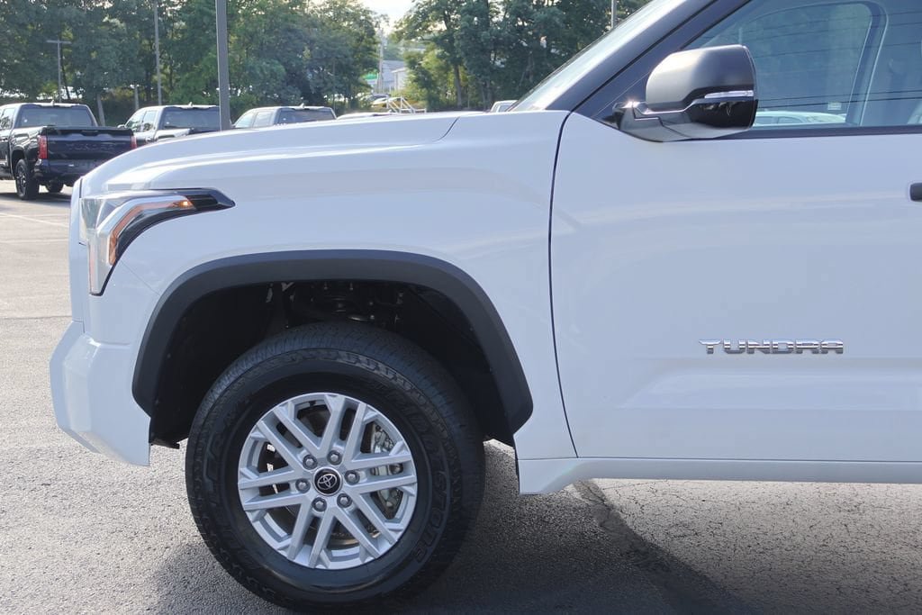Used 2024 Toyota Tundra SR5 w/ SR5 Convenience Package AWD/4WD image 2