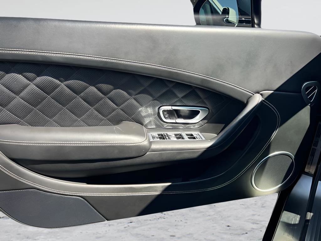 Used 2016 Bentley Continental GT image 36