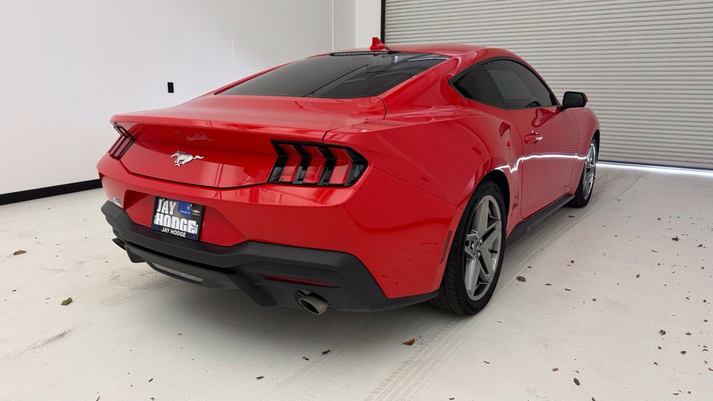 Used 2026 Ford Mustang Coupe RWD image 18