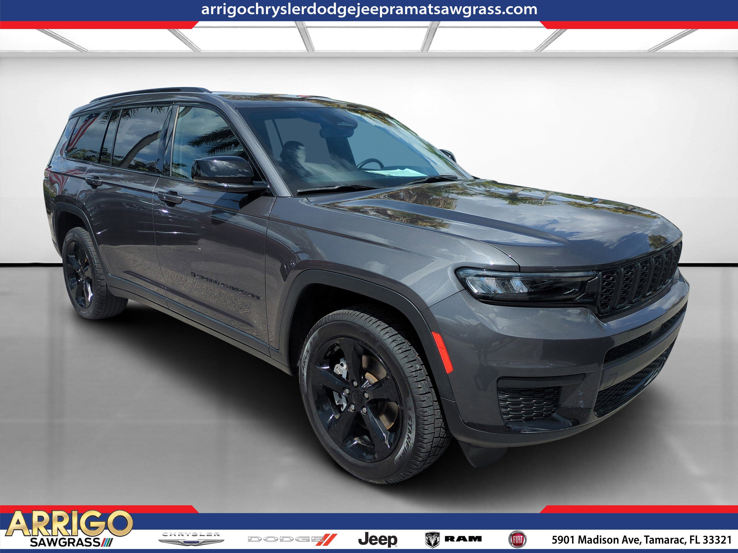 Certified 2023 Jeep Grand Cherokee L Altitude image 1